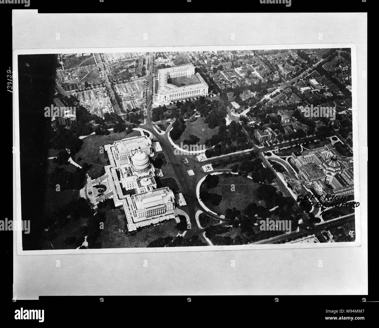 Vue aérienne de la capitale, la Bibliothèque du Congrès, et Russell locaux du Sénat à Washington, D.C. / F.D. Bradford Banque D'Images