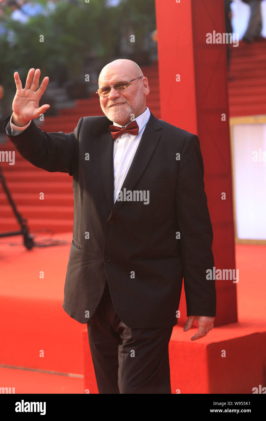 Acteur russe Vladas Bagdonas, principal acteur de, le chef, marche sur le tapis rouge avant la cérémonie de clôture de la Shanghai International Banque D'Images