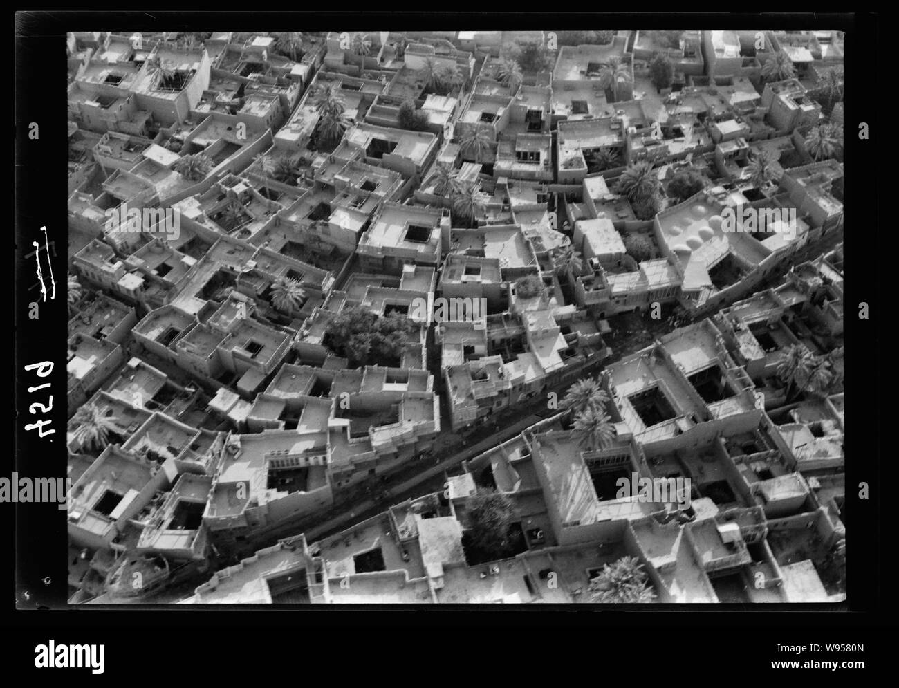 Route de l'air à Bagdad par Amman et le désert. Bagdad à la recherche vers le bas sur des maisons au coeur de la vieille ville d'Haroun el-Rachid Banque D'Images