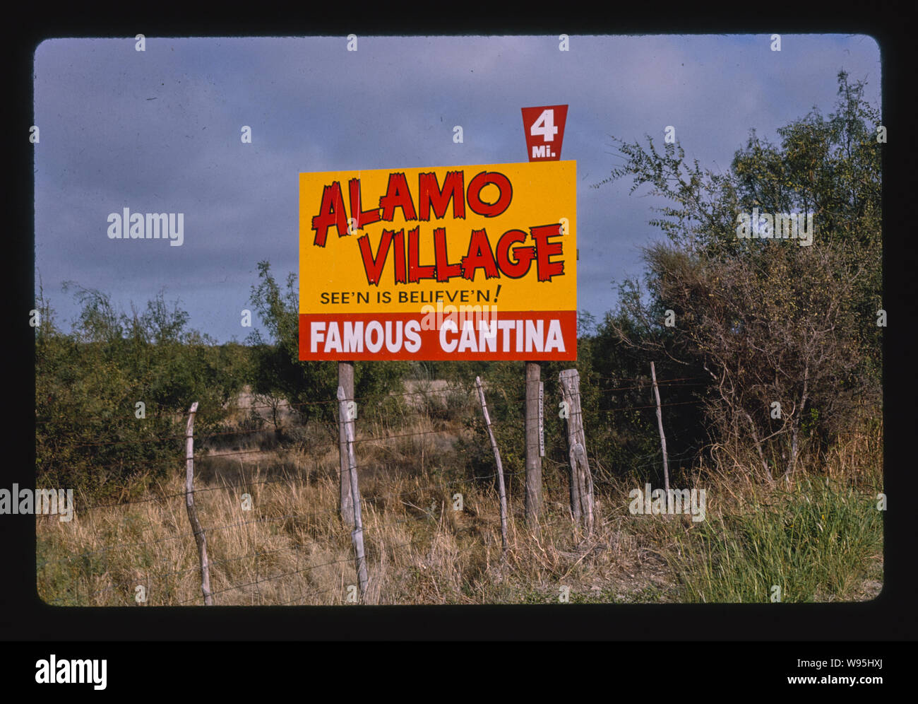 Alamo village billboard, Route 674, Brackettville, Texas Banque D'Images