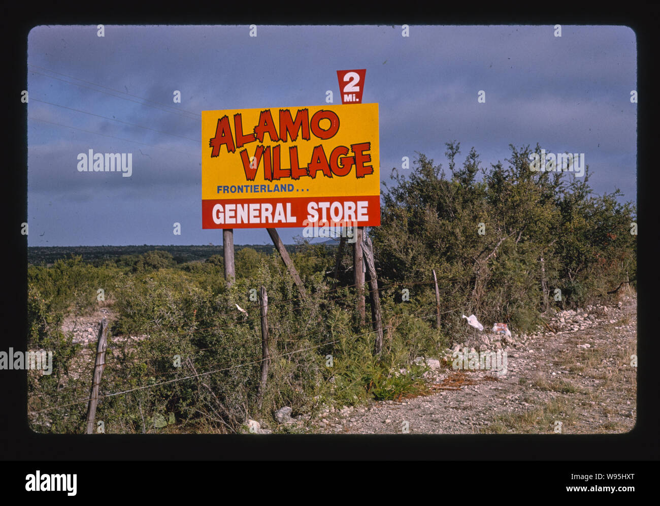 Alamo village billboard, Route 674, Brackettville, Texas Banque D'Images