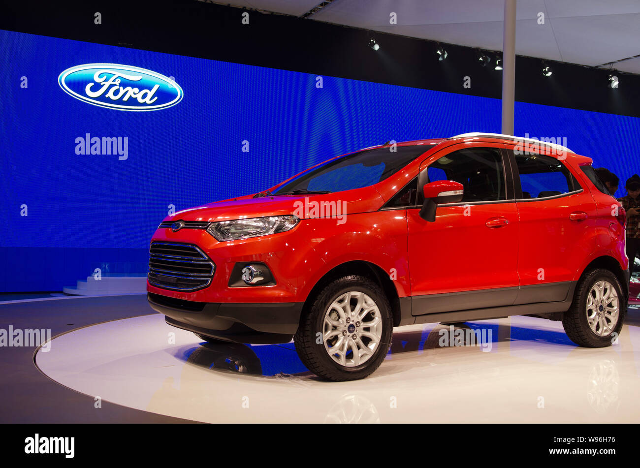 Une Ford Ecosport est vu sur l'écran lors de la 12e exposition Internationale Automobile de Beijing, connu sous le nom de Auto China 2012, à Beijing, Chine, 23 avril Banque D'Images