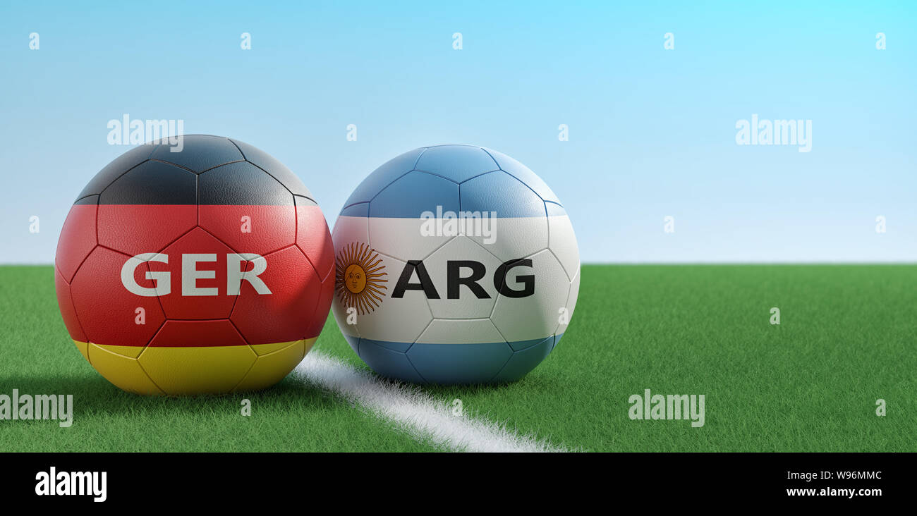 Allemagne vs Argentine Match de football - ballons de soccer en Allemagnes et Argentinas couleurs nationales sur un terrain de soccer. Copie de l'espace sur le côté droit Banque D'Images