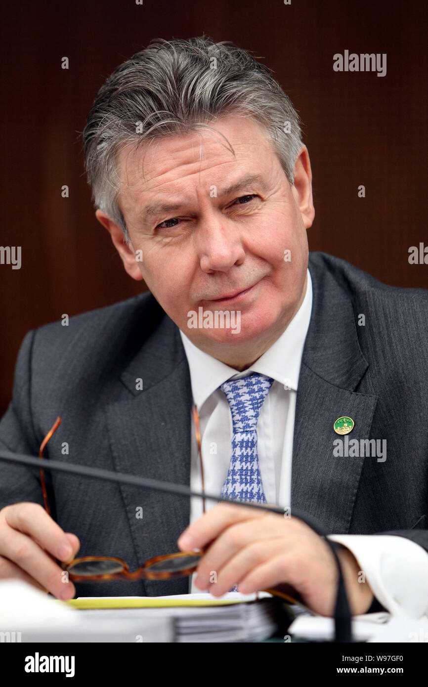 Le commissaire européen au commerce, Karel De Gucht est photographié au cours d'une rencontre avec Chen Deming, ministre du Commerce de Chine, à Beijing, Chine, 14 février 2012 Banque D'Images