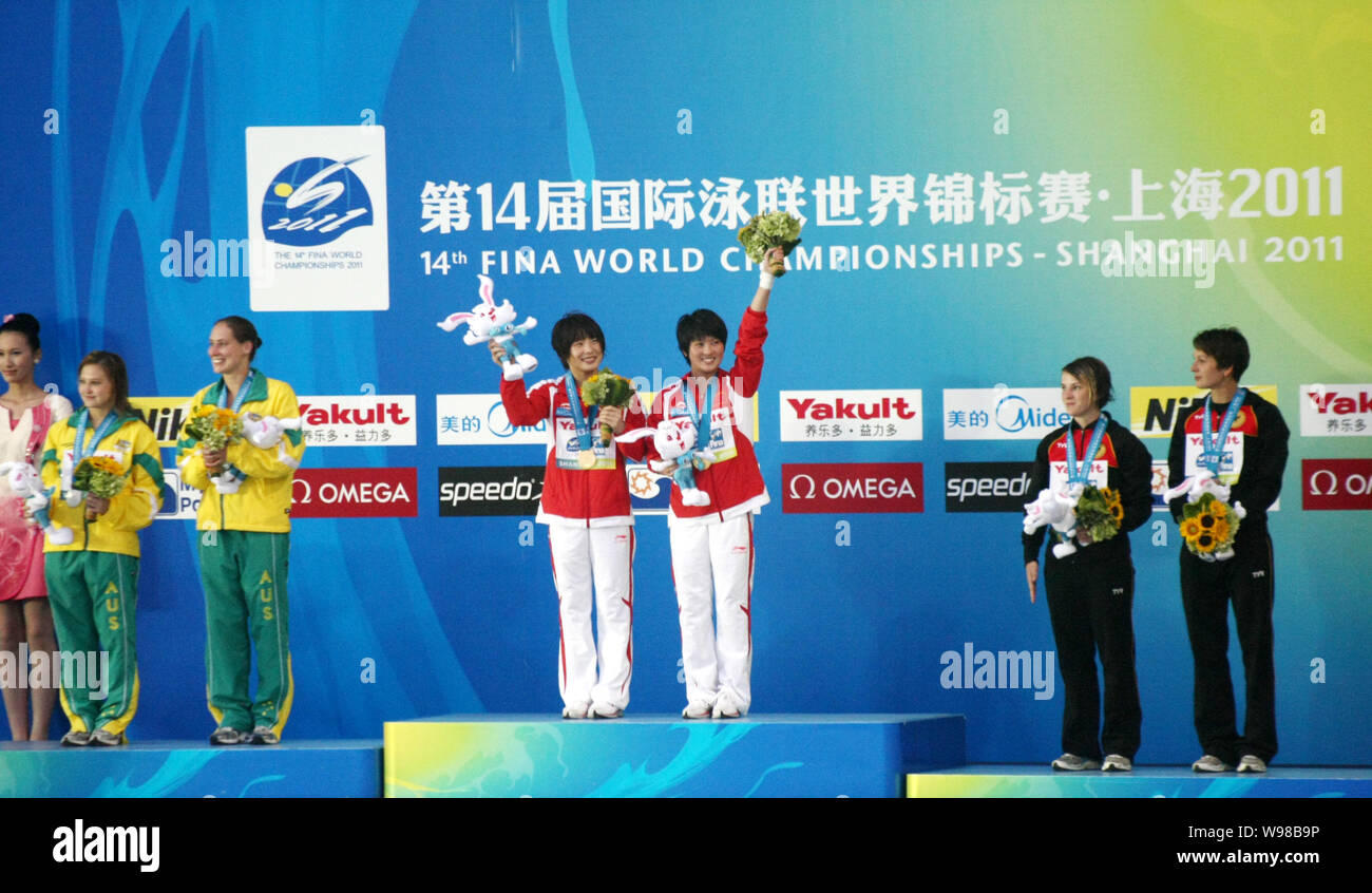 (De gauche) et médaillés d'argent Melissa Wu Alexandra Croak de l'Australie, médaillés d'Chen Ruolin et Wang Hao médaillés de bronze de la Chine et Nora S Banque D'Images