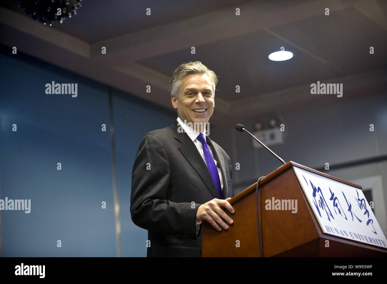 Jon Huntsman Jr., Ambassadeur des États-Unis à la Chine, prononce un discours à l'Université de Hunan Changsha city, Province du Hunan, Chine centrale Banque D'Images