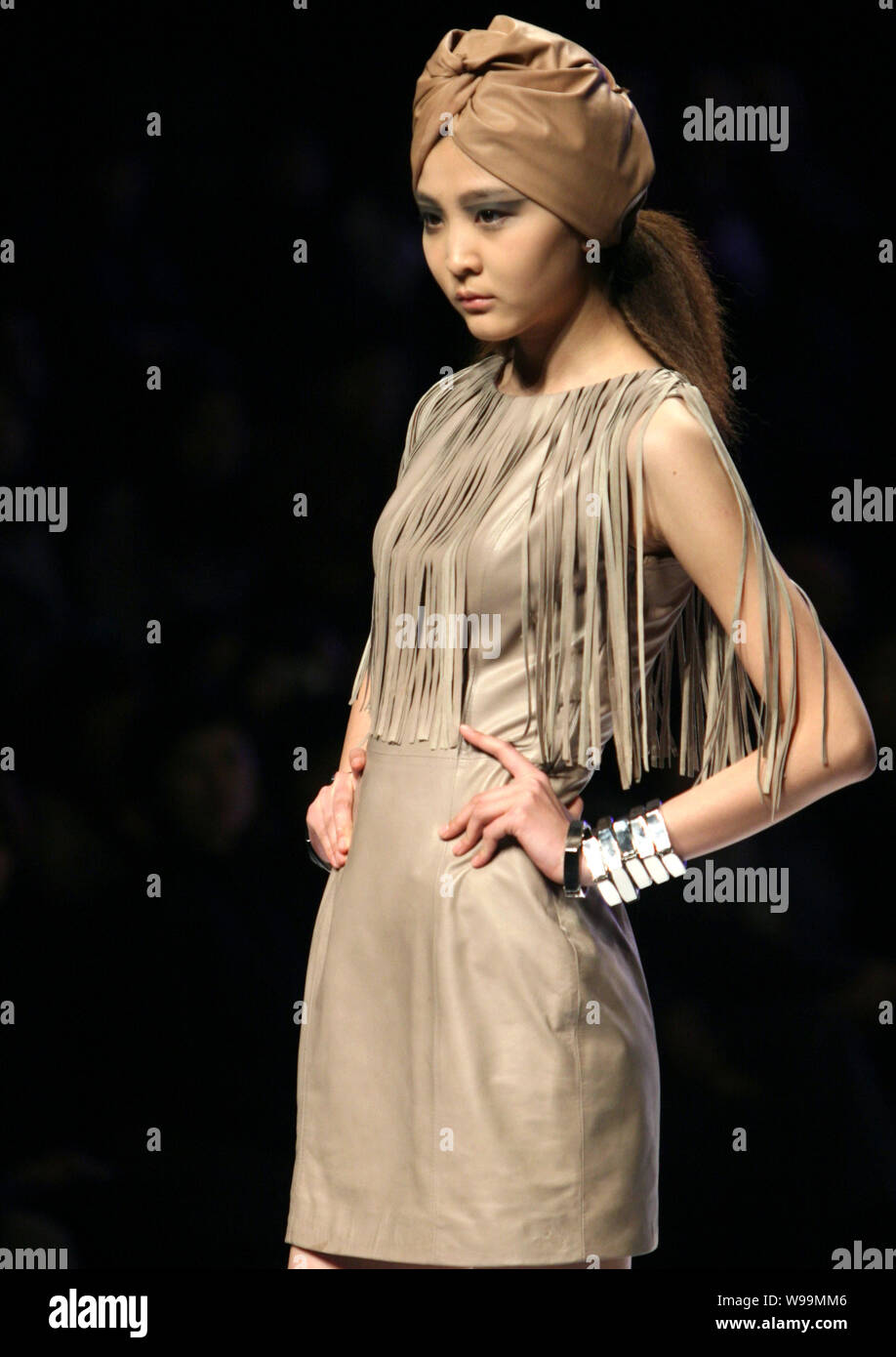 Collection des Cuir & fashion show à la China Fashion Week Automne/Hiver 2011 à Beijing, Chine, 27 mars 2011. Banque D'Images