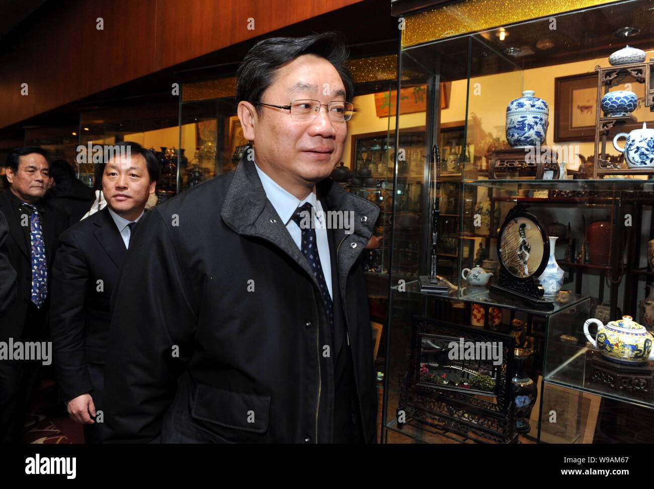 Hong Qi, avant, Président de China Banking Corporation Ltd. et 8 un délégué du CCPPC (Conférence consultative politique peuples chinois), la Banque D'Images