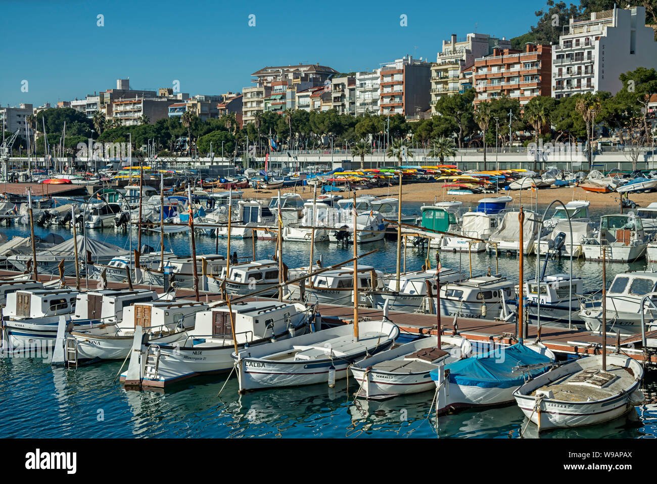 Bateaux de pêche PORT DE PLAISANCE DE BLANES COSTA BRAVA Gérone Catalogne Espagne Banque D'Images