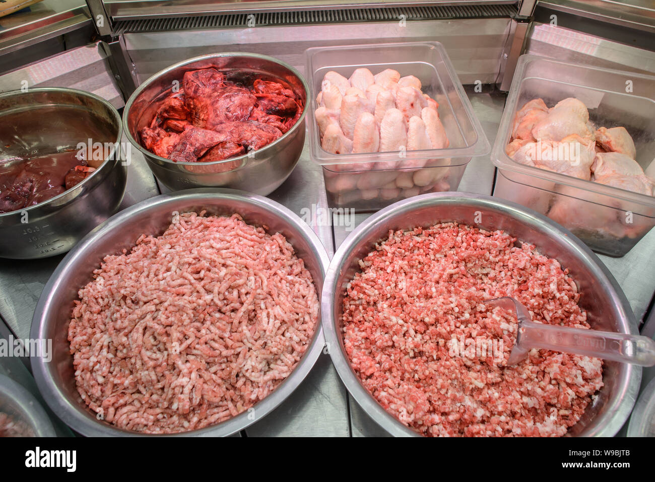 Sur le comptoir de viande Banque D'Images