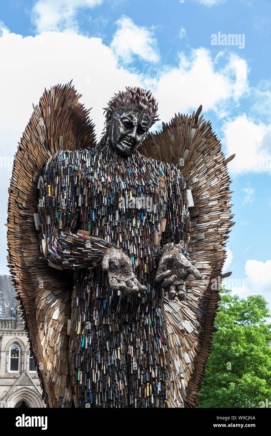 Sculpture Ange couteau dans le centre-ville de Middlesbrough,Angleterre,UK par artiste Alfie Bradley Banque D'Images