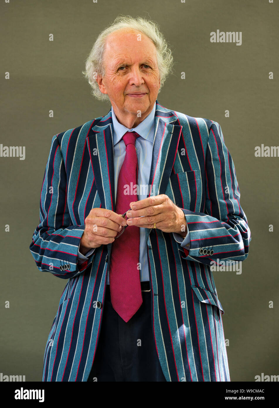 Édimbourg, Écosse, Royaume-Uni, 13 août 2019. Edinburgh International Book Festival. Sur la photo : Alexander McCall Smith, British-Zimbabwean auteur et professeur émérite de droit médical à l'Université d'Édimbourg, parle de ses dernières nouvelles à la fête du livre dont le talentueux Mr Varg, un nouveau livre 44 Scotland Street & la deuxième pire restaurant en France Banque D'Images