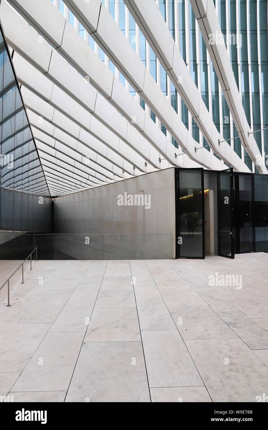 Lisbonne, Portugal - 6 juin 2018 : EDP Energias de Portugal immeuble de bureaux du siège à Lisbonne. L'informatique est un entreprise d'électricité portugaise Banque D'Images