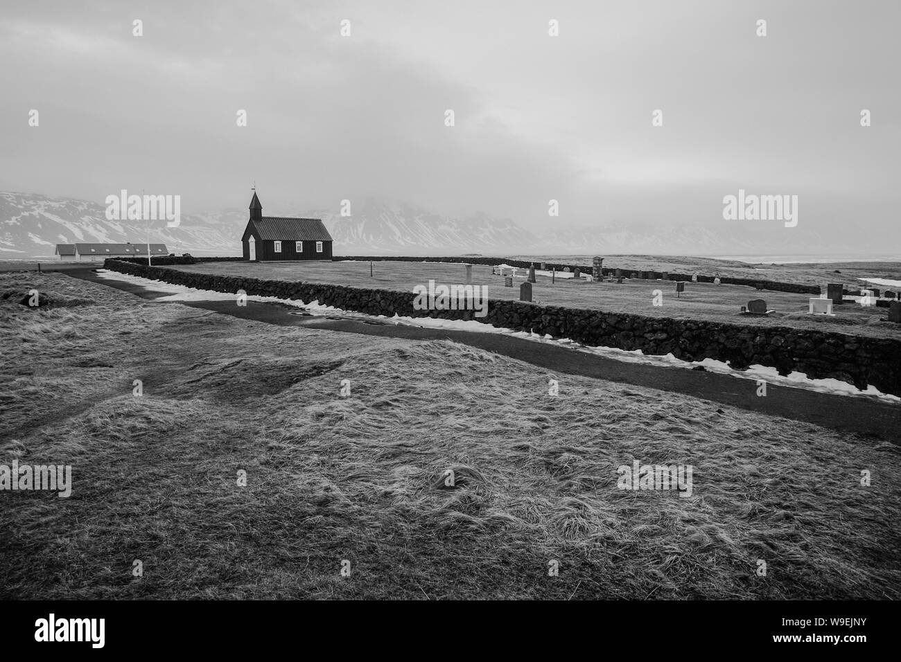 L'église noire en Islande connu comme Budakirkja Church en hiver Banque D'Images