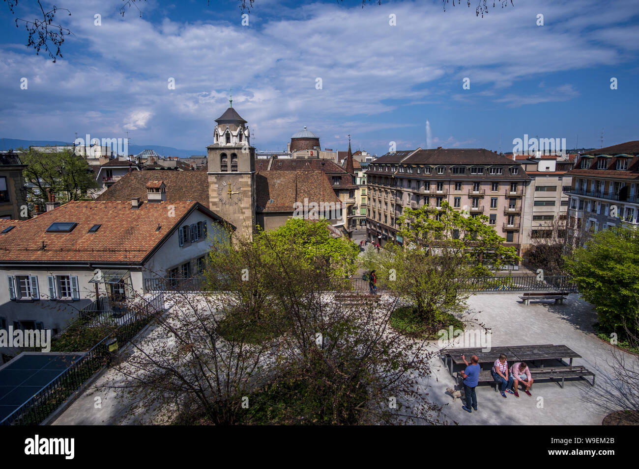 Belle Genève (Genève), situé là où le Rhône sort du lac Léman Banque D'Images