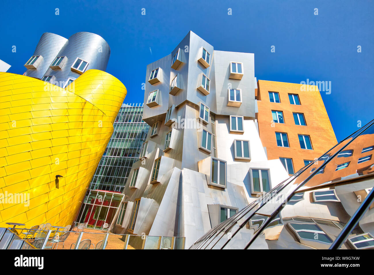 Boston, MA, USA - Le 16 juillet 2019 : célèbre MIT Institute of Technology et bâtiments modernes de Stata center Banque D'Images
