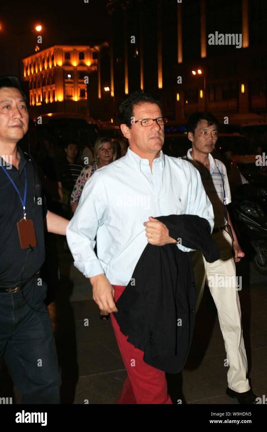 Fabio Capello, l'avant droit, à l'entraîneur du Real Madrid Football Club, arrive à un bateau-mouche à Shanghai 24 juin 2007. Fabio Capello a visité S Banque D'Images