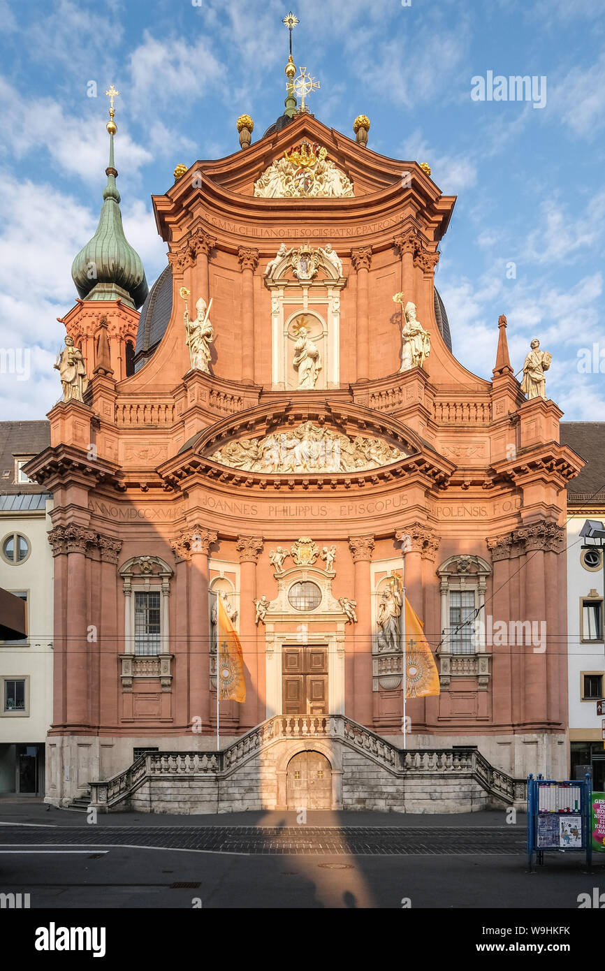 La façade de l'Neumünster, Würzburg Banque D'Images
