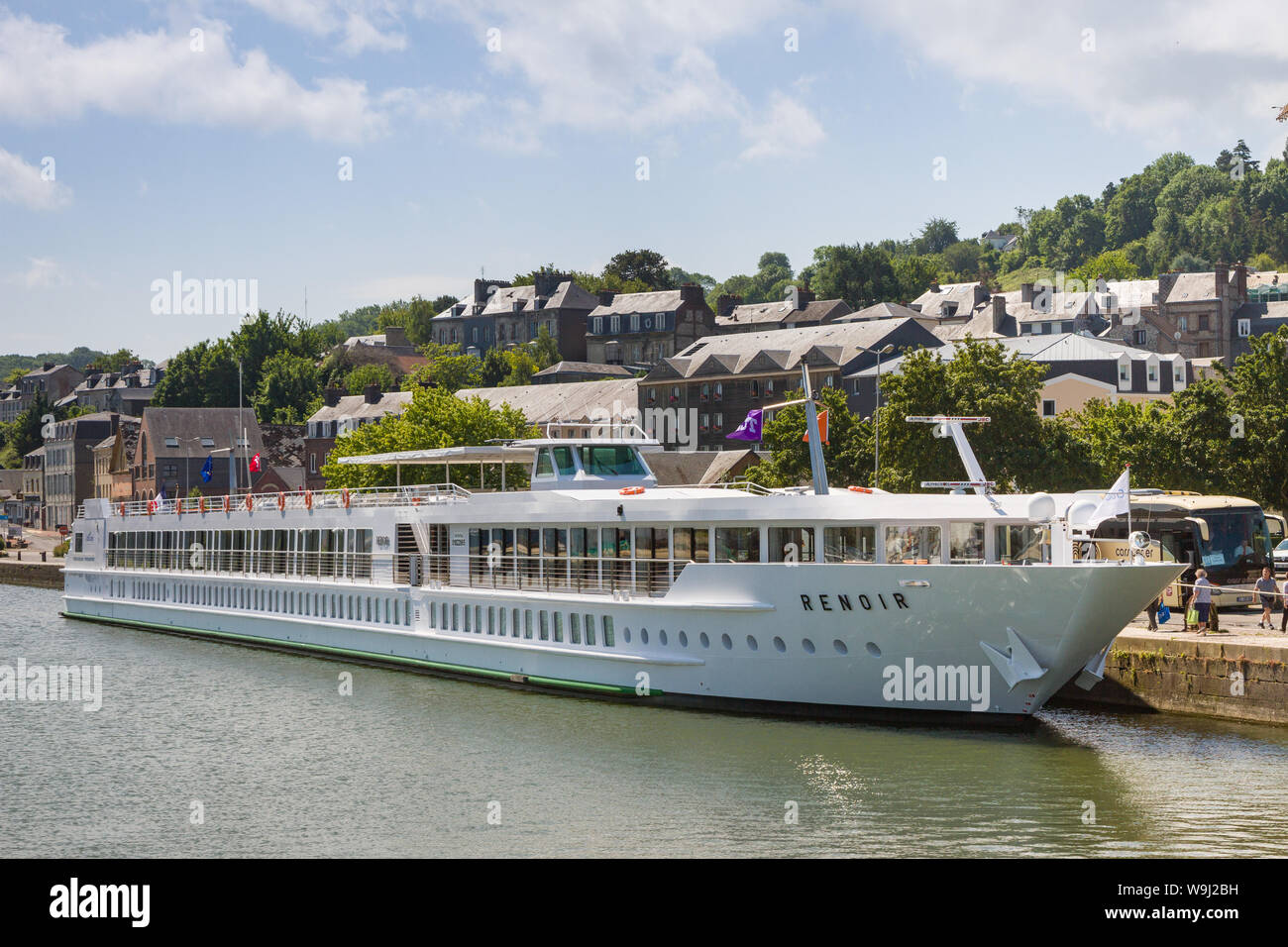 La Seine bateau de croisière MS Renoir amarré à Honfleur, Normandie, France Banque D'Images
