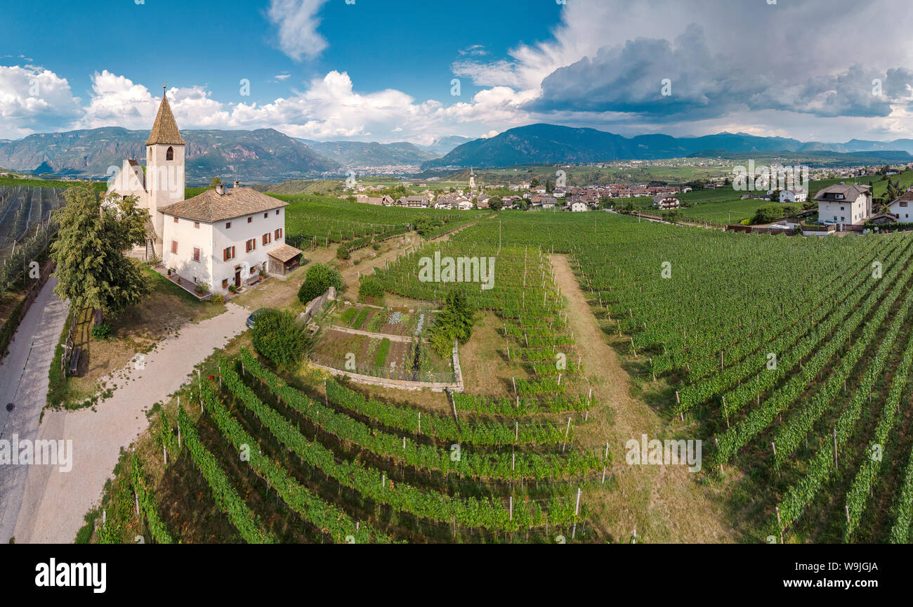 Kirchlein Sankt Justina, Eppan an der Weinstraße - Appiano sulla Strada del vino, , Südtirol - Alto Adige, Italie, 30071302 *** *** Local Caption chu Banque D'Images