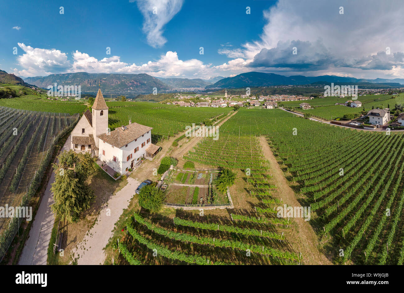 Kirchlein Sankt Justina, Eppan an der Weinstraße - Appiano sulla Strada del vino, , Südtirol - Alto Adige, Italie, 30071300 *** *** Local Caption chu Banque D'Images