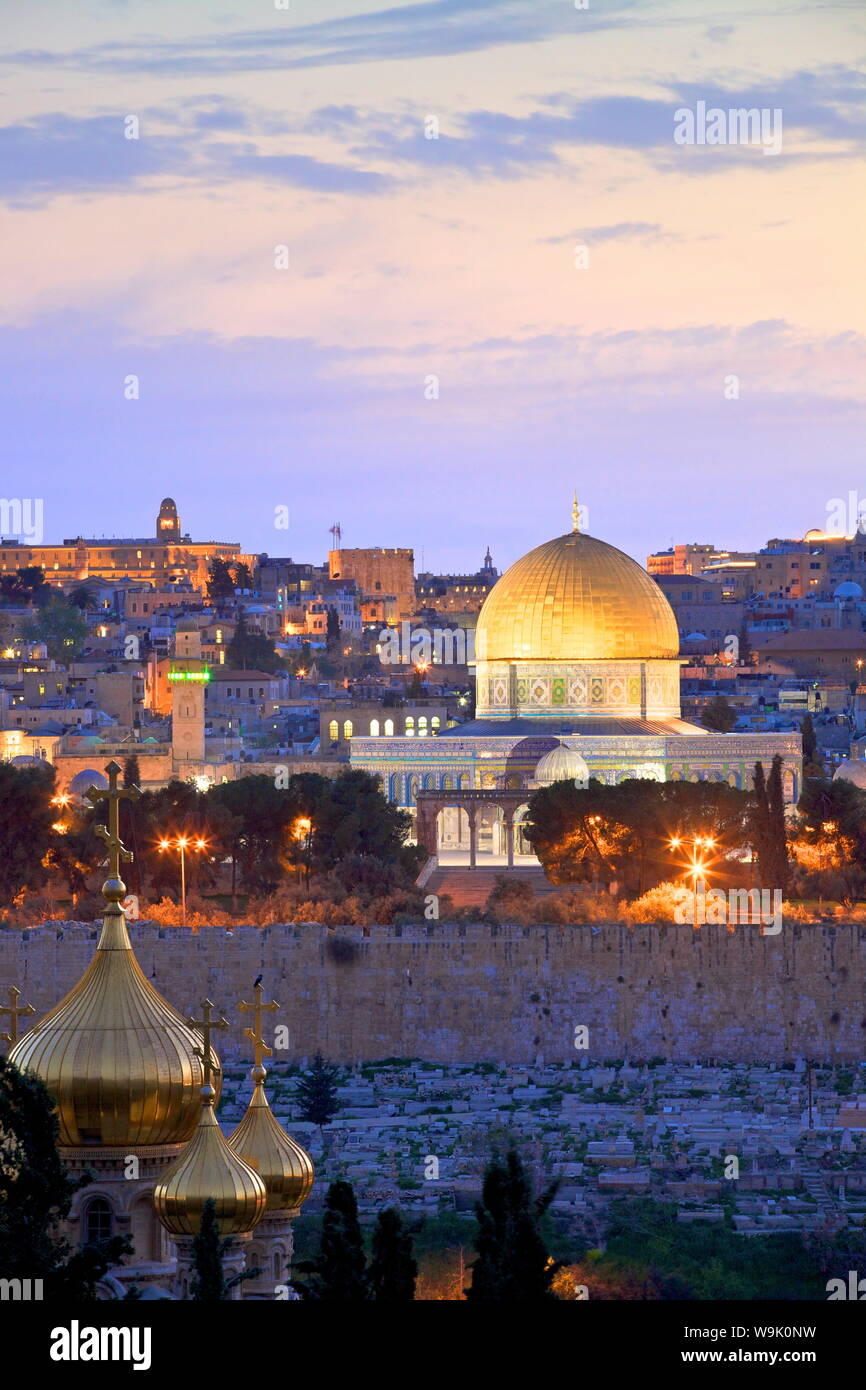 Vue sur Jérusalem, Site du patrimoine mondial de l'UNESCO, du Mont des Oliviers, Jérusalem, Israël, Moyen Orient Banque D'Images