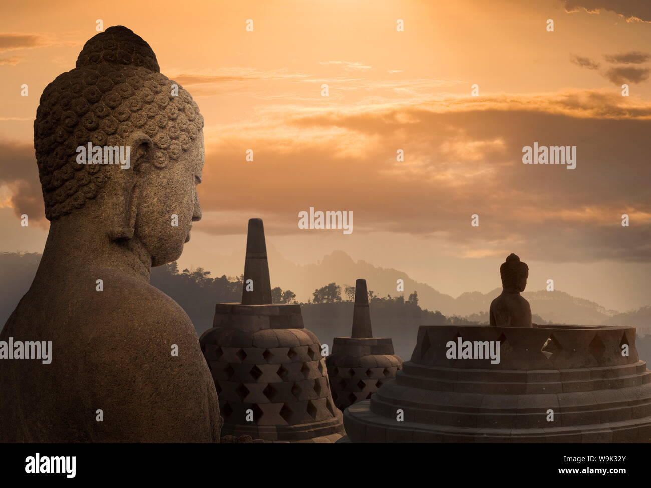 Temple bouddhiste de Borobudur, UNESCO World Heritage Site, Java, Indonésie, Asie du Sud, Asie Banque D'Images