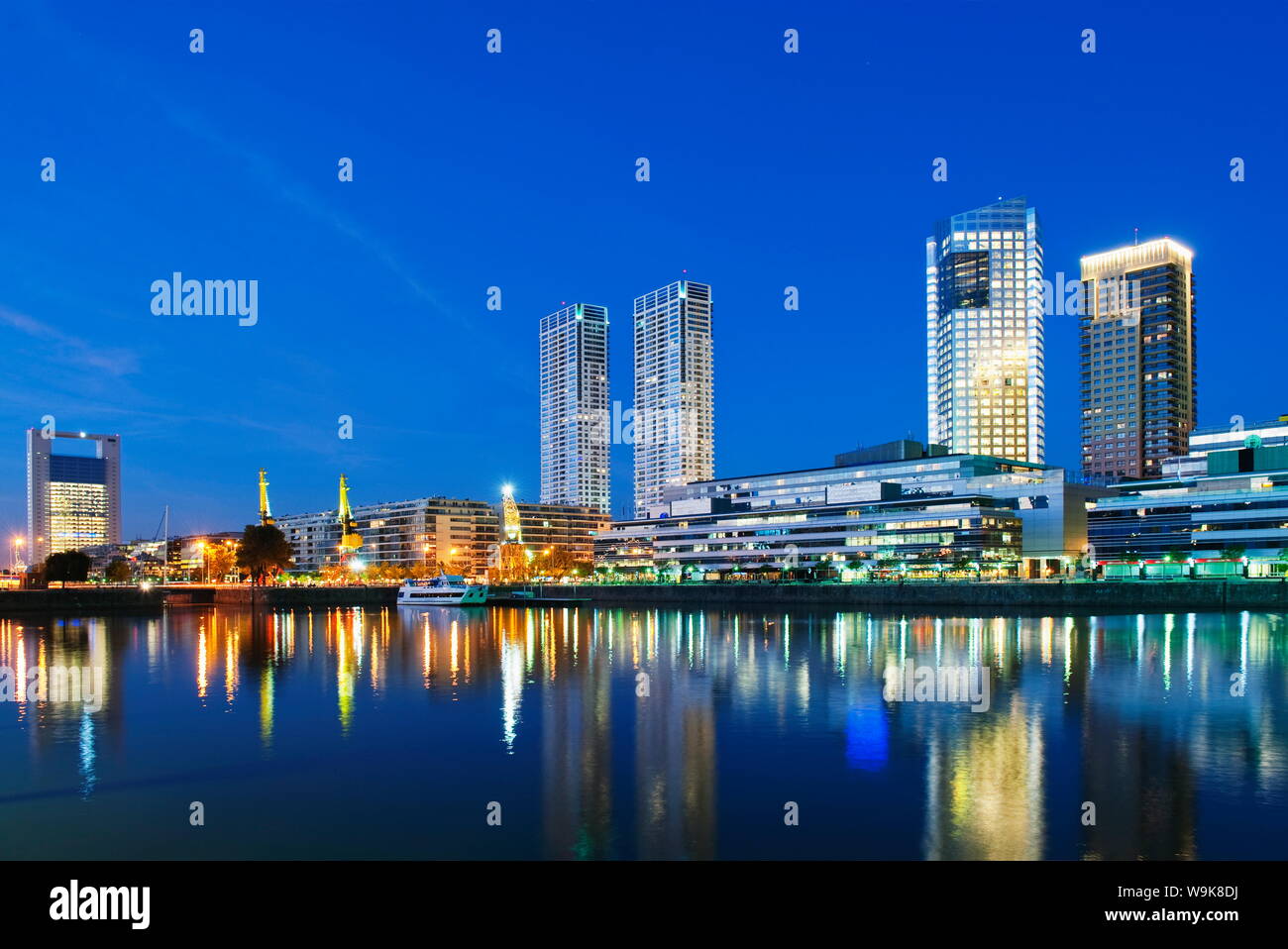 Sur les toits de la ville, Buenos Aires, Argentine, Amérique du Sud Banque D'Images