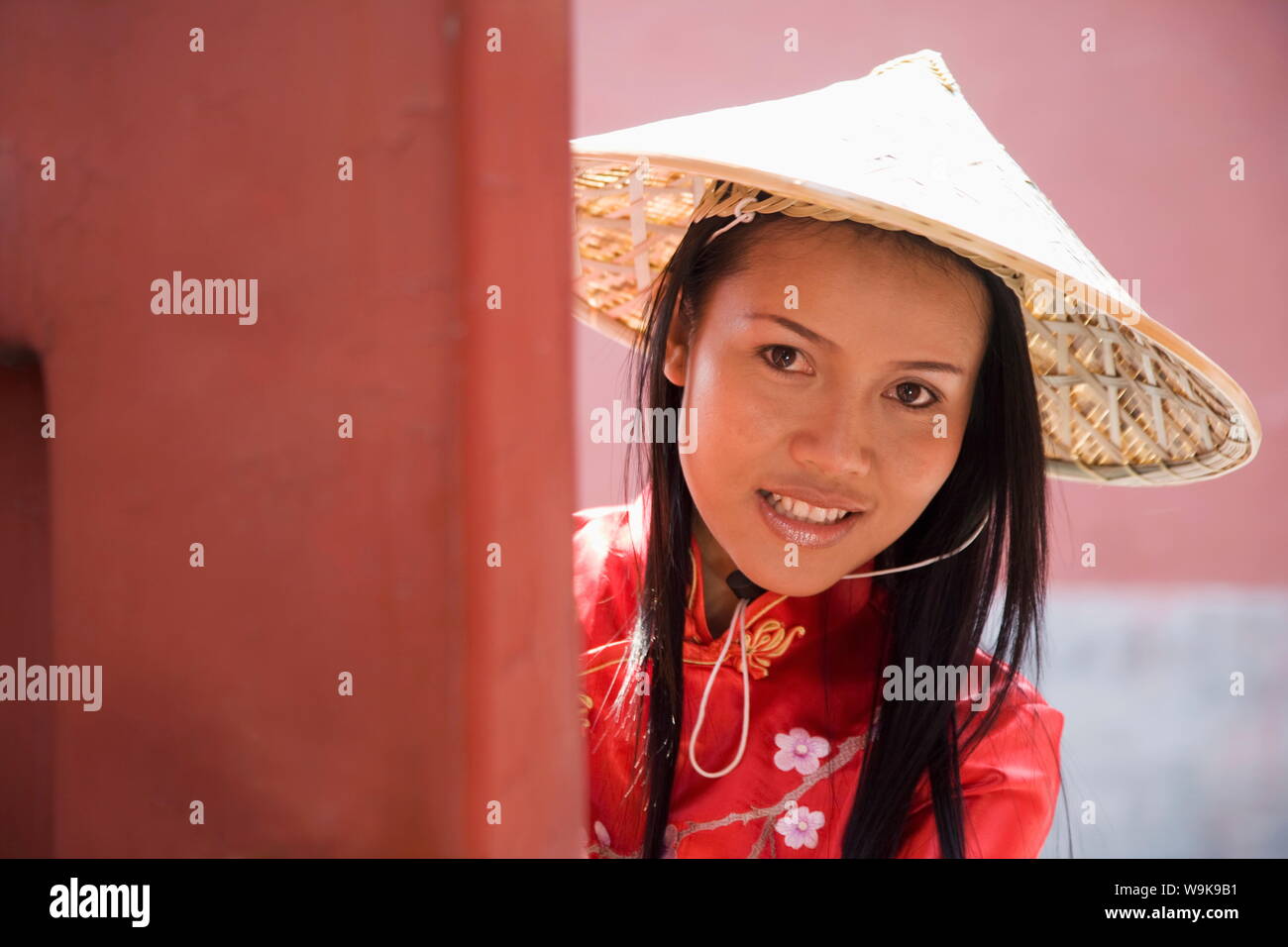 Femme Asiatique (Chinese-Thai), la Cité Interdite, Beijing, China, Asia Banque D'Images