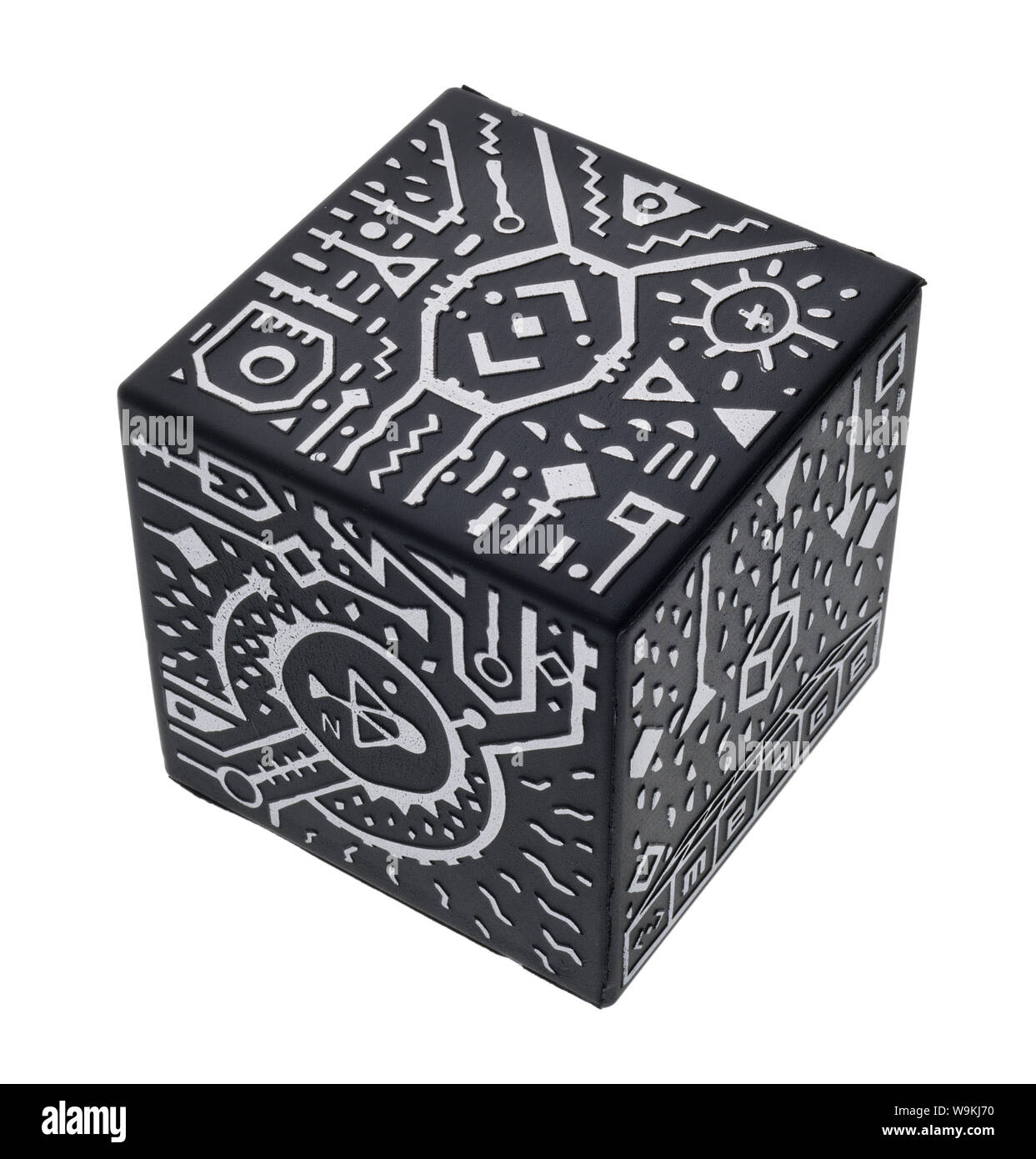 Cube de fusion utilisé avec une app pour faire holdable objets de réalité virtuelle. Enseignement adultes et enfants pour créer et jouer. Un outil d'apprentissage. Banque D'Images