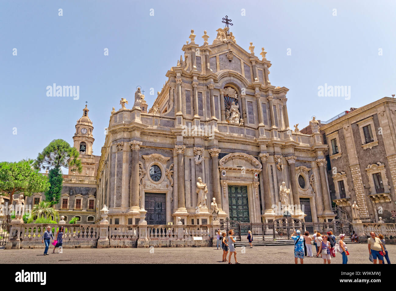 La Cathédrale Sainte Agathe dans la place du Duomo, Catane, Sicile. Banque D'Images