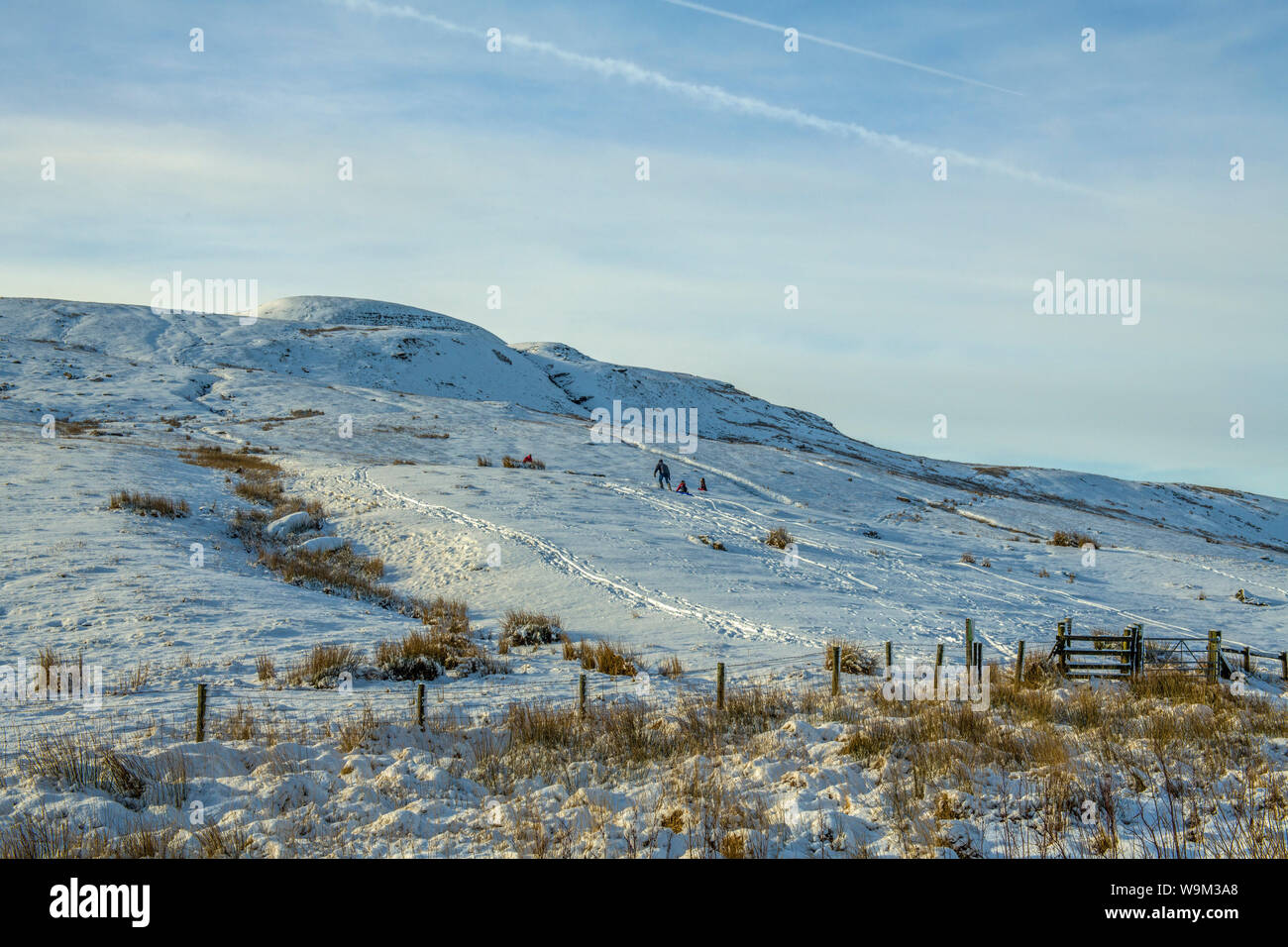 Fan Fawr, d'une colline dans le parc national de Brecon Beacons, Powys, Pays de Galles du Sud sur un snow laden journée d'hiver. Banque D'Images