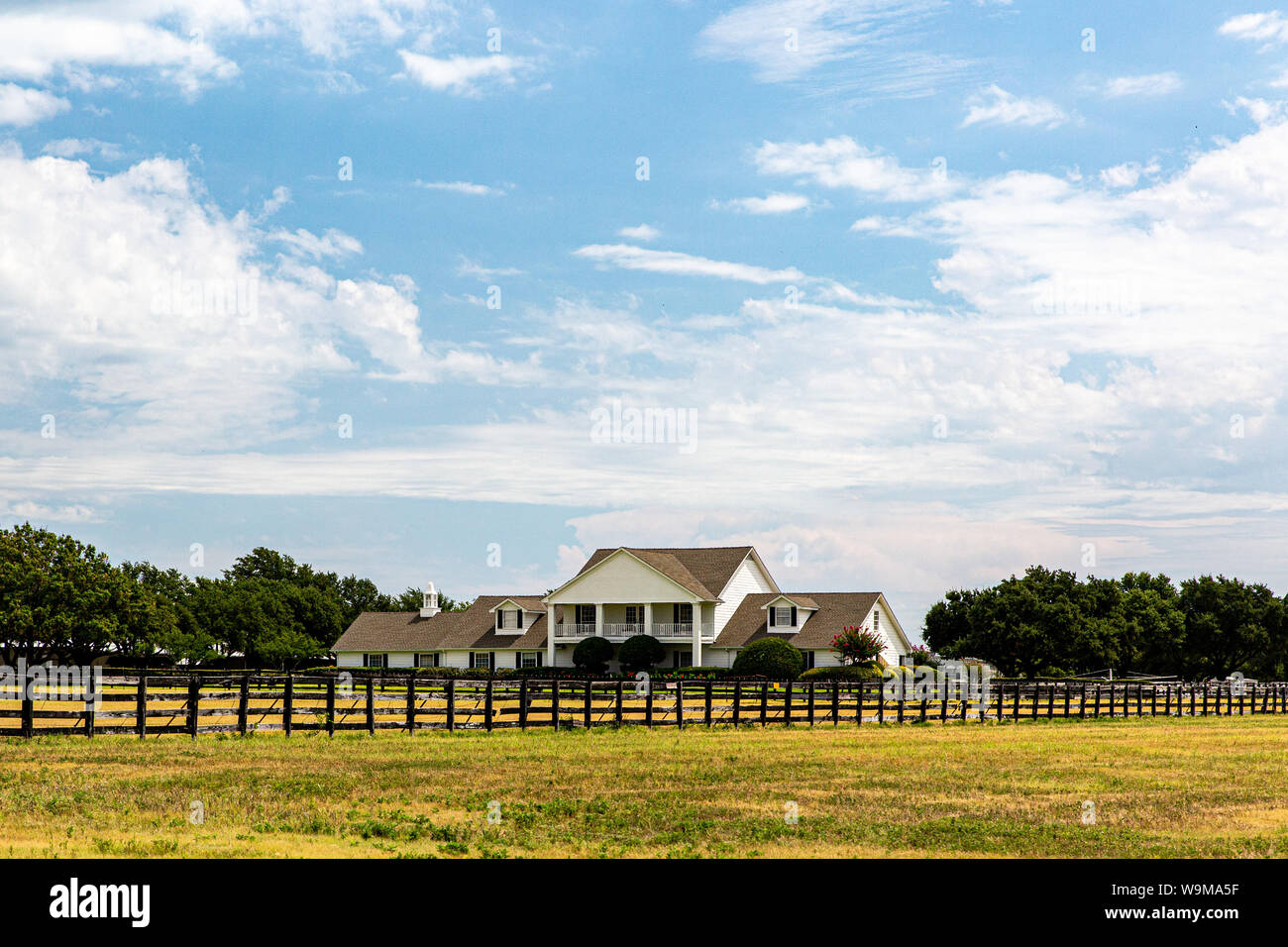 Southfork ranch dans le Texas Parker a été utilisé comme maison pour famille Ewing dans la série 'Dallas'. Cette vue est de l'hôtel particulier. Banque D'Images