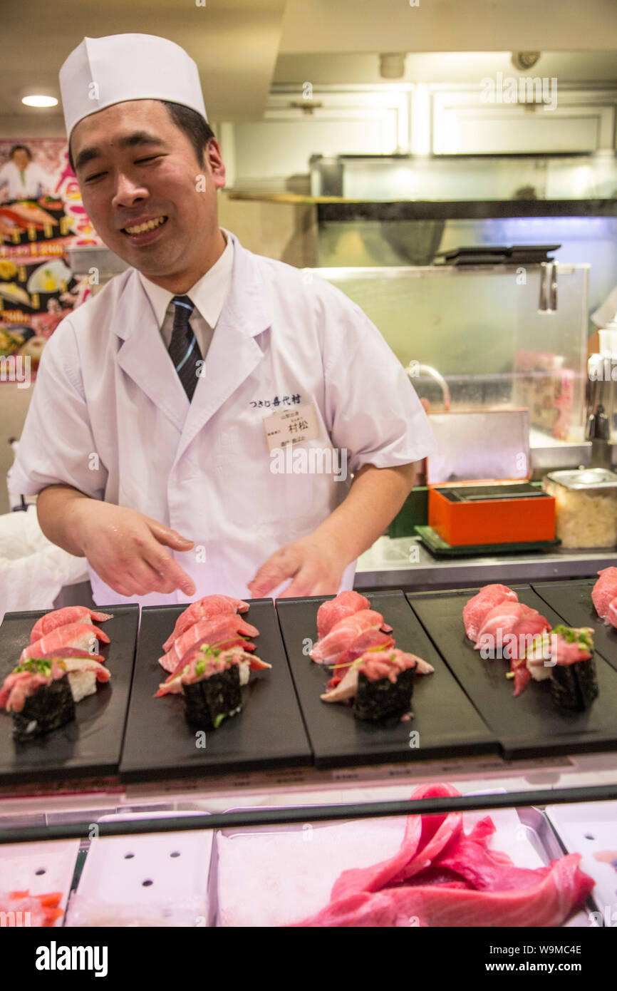 SUSHI BAR, TOKYO Banque D'Images