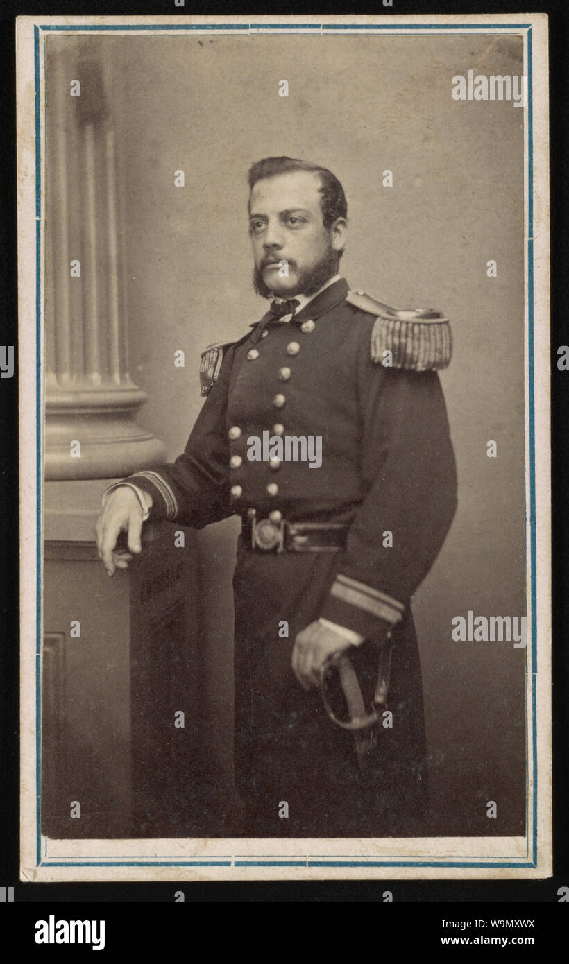 Chirurgien adjoint 1881-1944 Roi de U.S. Navy en uniforme] / B. Moïse & Co. Galerie photographique, Cor. Camp & Canal sts., La Nouvelle-Orléans Banque D'Images