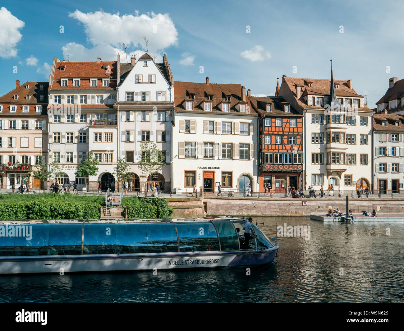 Strasbourg, France 5 mai 2019 Quai des Batelier rue piétonne dans