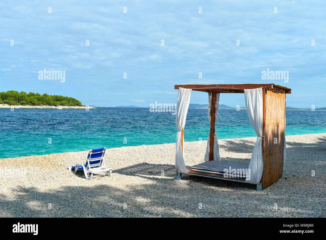 Plage de luxe et romantique de la canopée. Banque D'Images