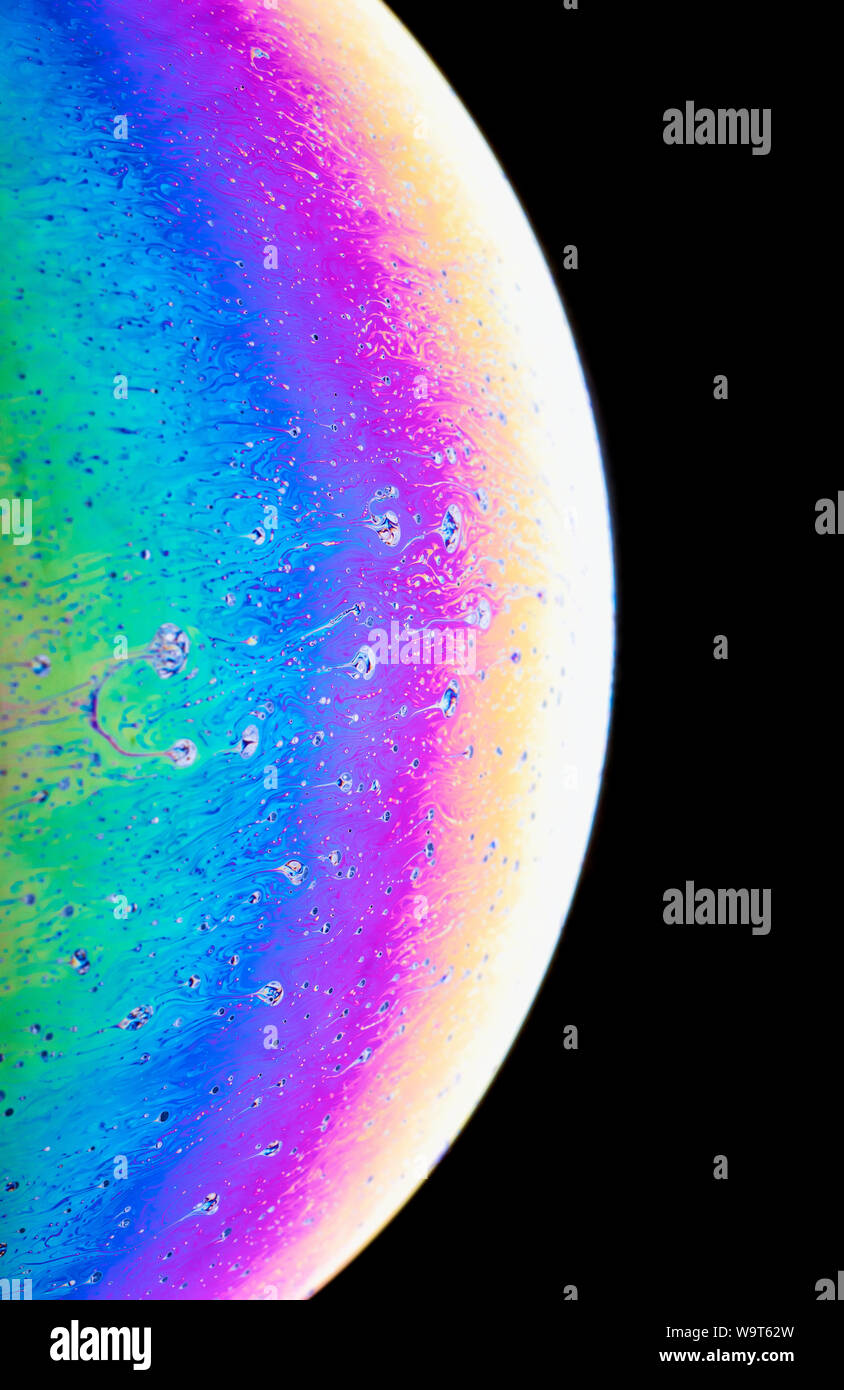 Motif fantaisie incroyable de l'eau savonneuse résumé fond demi-cercle. Modèle de l'univers planètes ou l'espace cosmique. Beaucoup d'espace pour la publicité des étiquettes. Banque D'Images