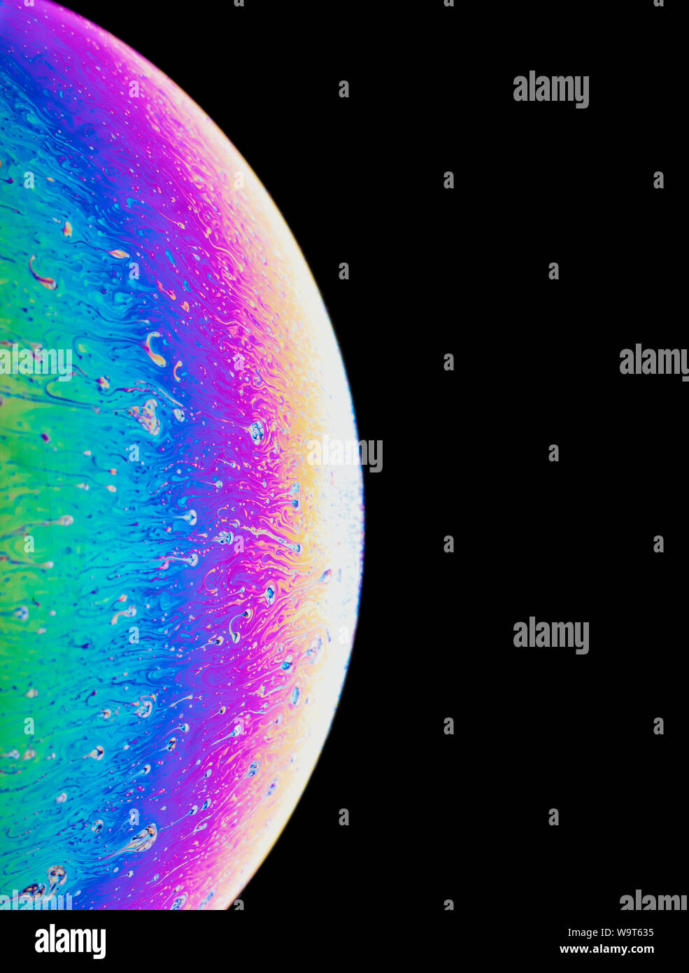 Motif fantaisie incroyable de l'eau savonneuse résumé fond demi-cercle. Modèle de l'univers planètes ou l'espace cosmique. Beaucoup d'espace pour la publicité des étiquettes. Banque D'Images