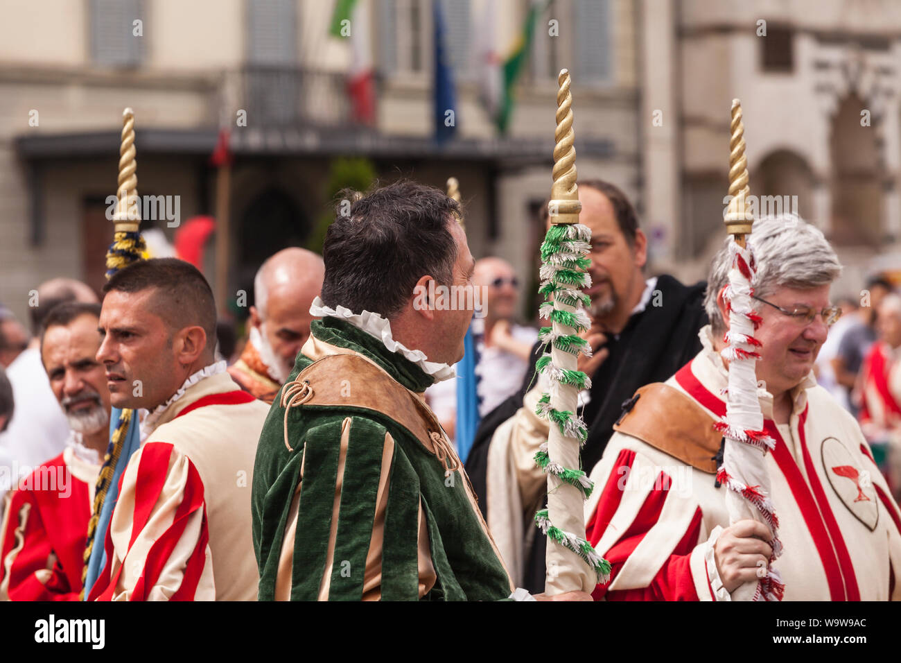 Costumes traditionnels au Calcio Storico parade à Florence, Italie. Également connu sous le nom de Calcio Fiorentino le jeu est pensé pour être une forme précoce de moder Banque D'Images
