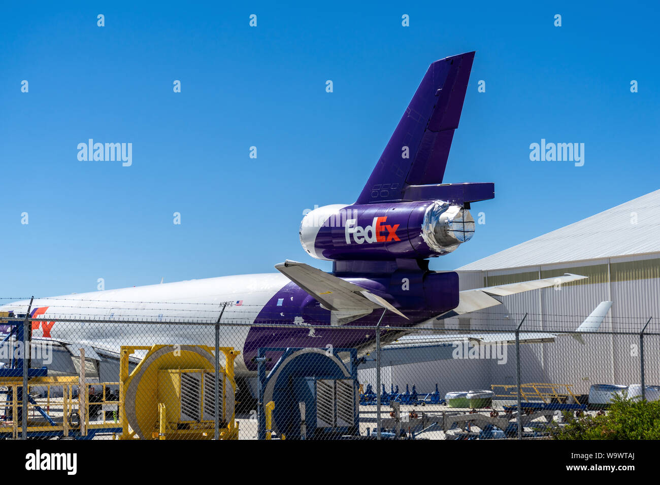 Victorville, CA / USA - 20 mai 2019 : Avion Fedex en cours de réparation d'entretien en Californie du Sud à l'aéroport de logistique situé dans l'EC Banque D'Images