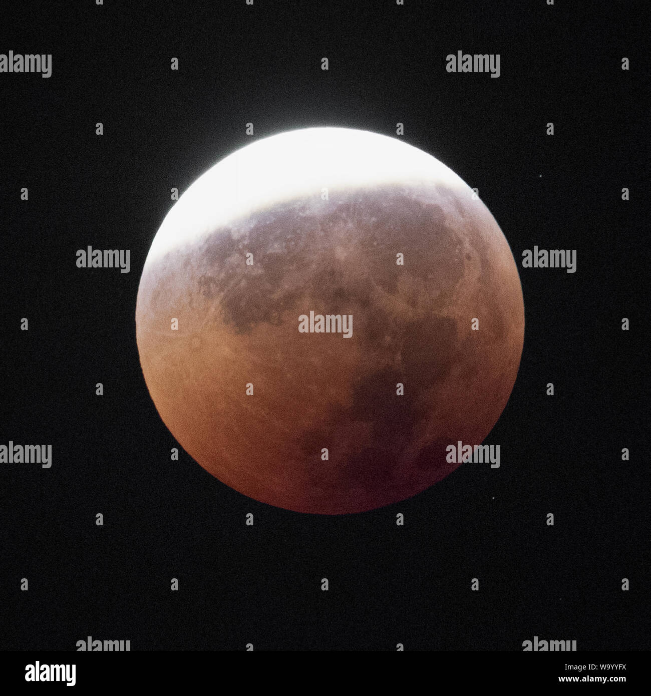 Éclipse totale de la lune Banque D'Images