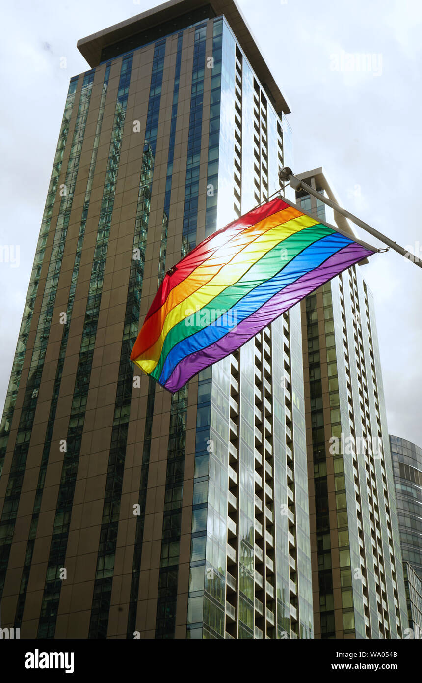 Montréal,Québec,Canada,Août 14,2019.Fierté d'un drapeau dans le vent au centre-ville de Montréal,Québec,Canada.Credit:Mario Beauregard/Alamy News Banque D'Images