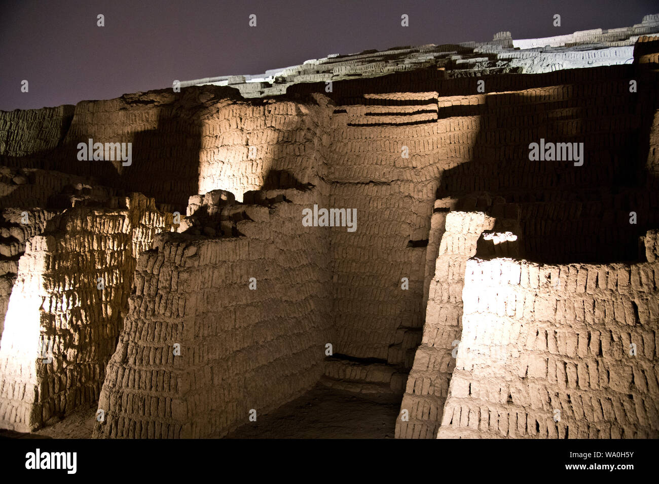 Huaca Huallamarca,Pyramides,Motifs de cérémonie,Inhumations,Lima, Pérou, Amérique du Sud Banque D'Images