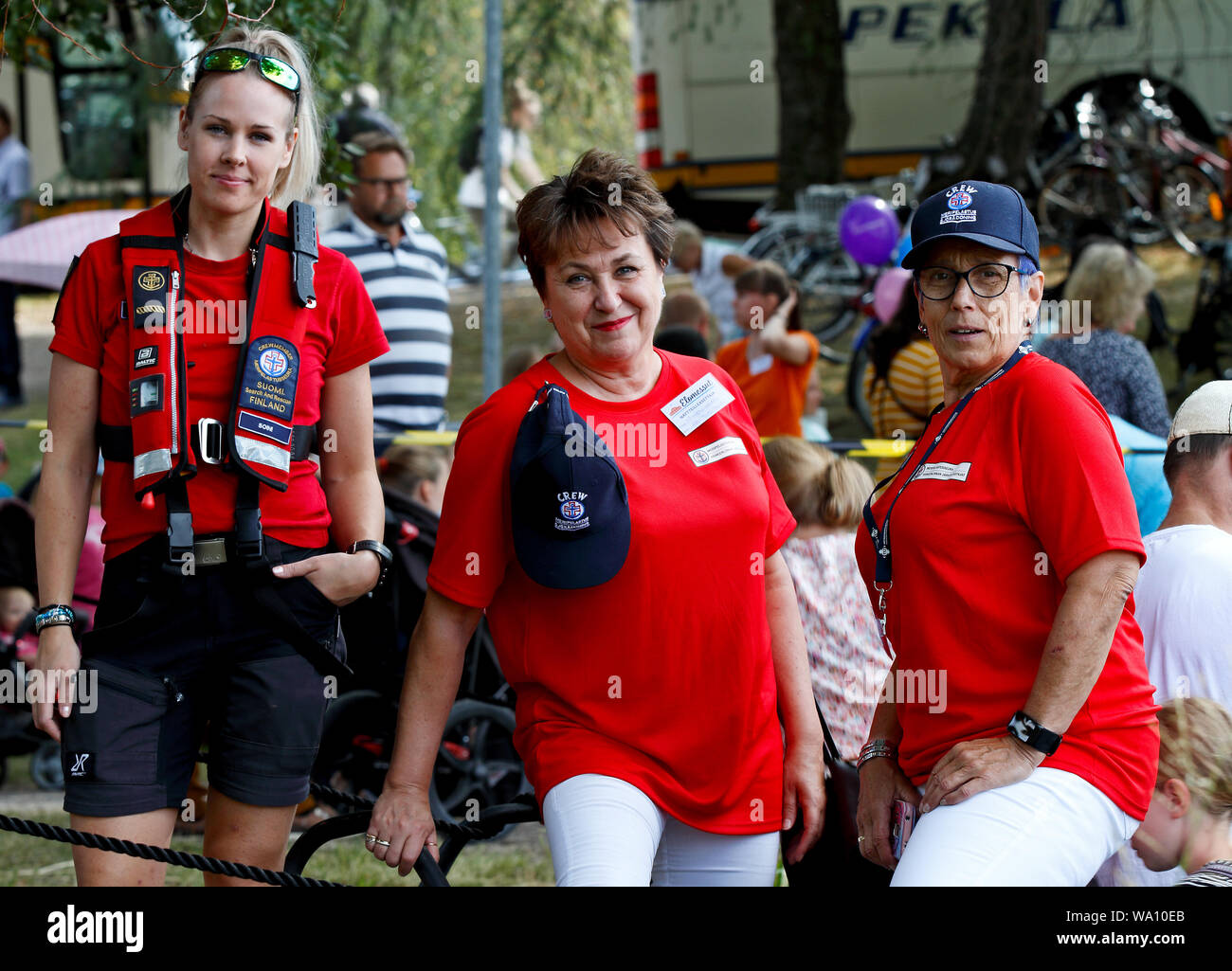 Hameenlinna, Finlande 08/10/2019 marché Août, trois femmes d'une mer et de sauvetage du lac de la présentation de leurs activités de leur ministère Banque D'Images