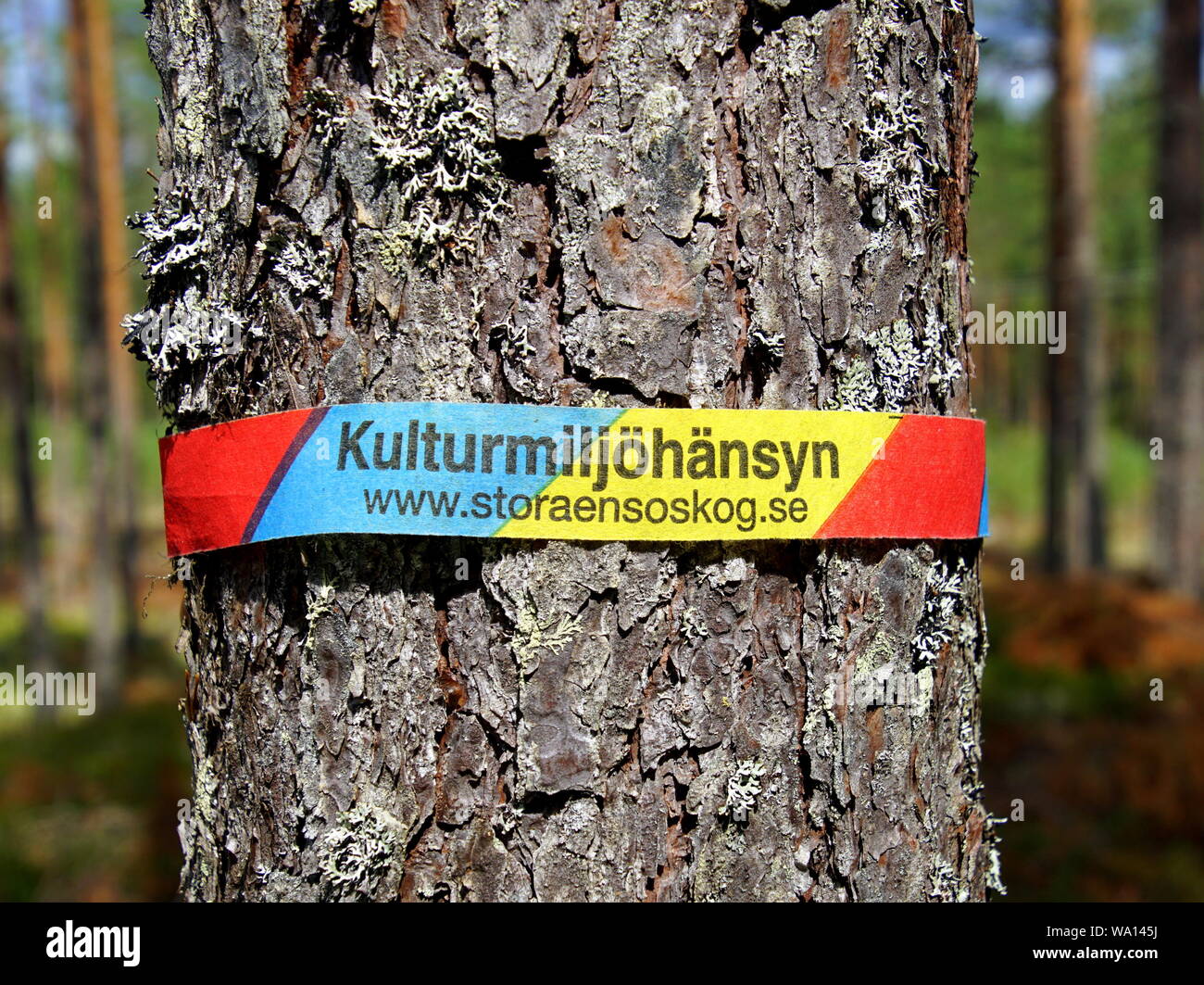 Hagfors, comté de Jönköping, Suède - août 9, 2019 : Swedish attention avertissement signe pour la culture de l'environnement. Banque D'Images