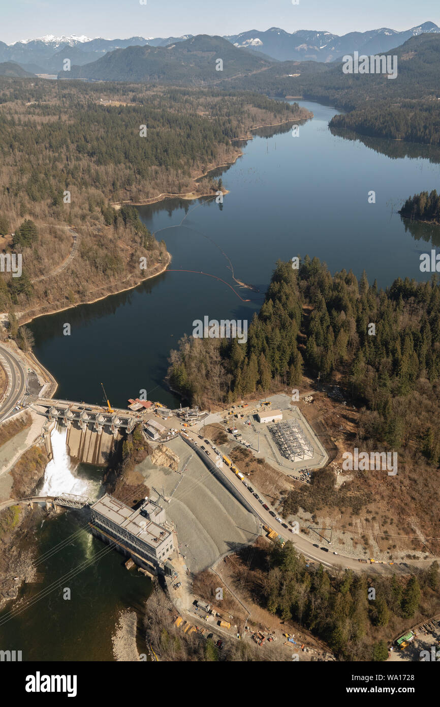 Le barrage situé dans la rivière Stave, dans la vallée du Fraser, en Colombie-Britannique. Banque D'Images