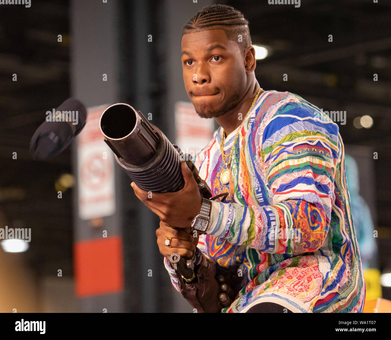 John Boyega interviewé sur le Star Wars voir le spectacle de la guerre des étoiles le 12 avril 2019 à la célébration de la guerre des étoiles à Chicago Banque D'Images