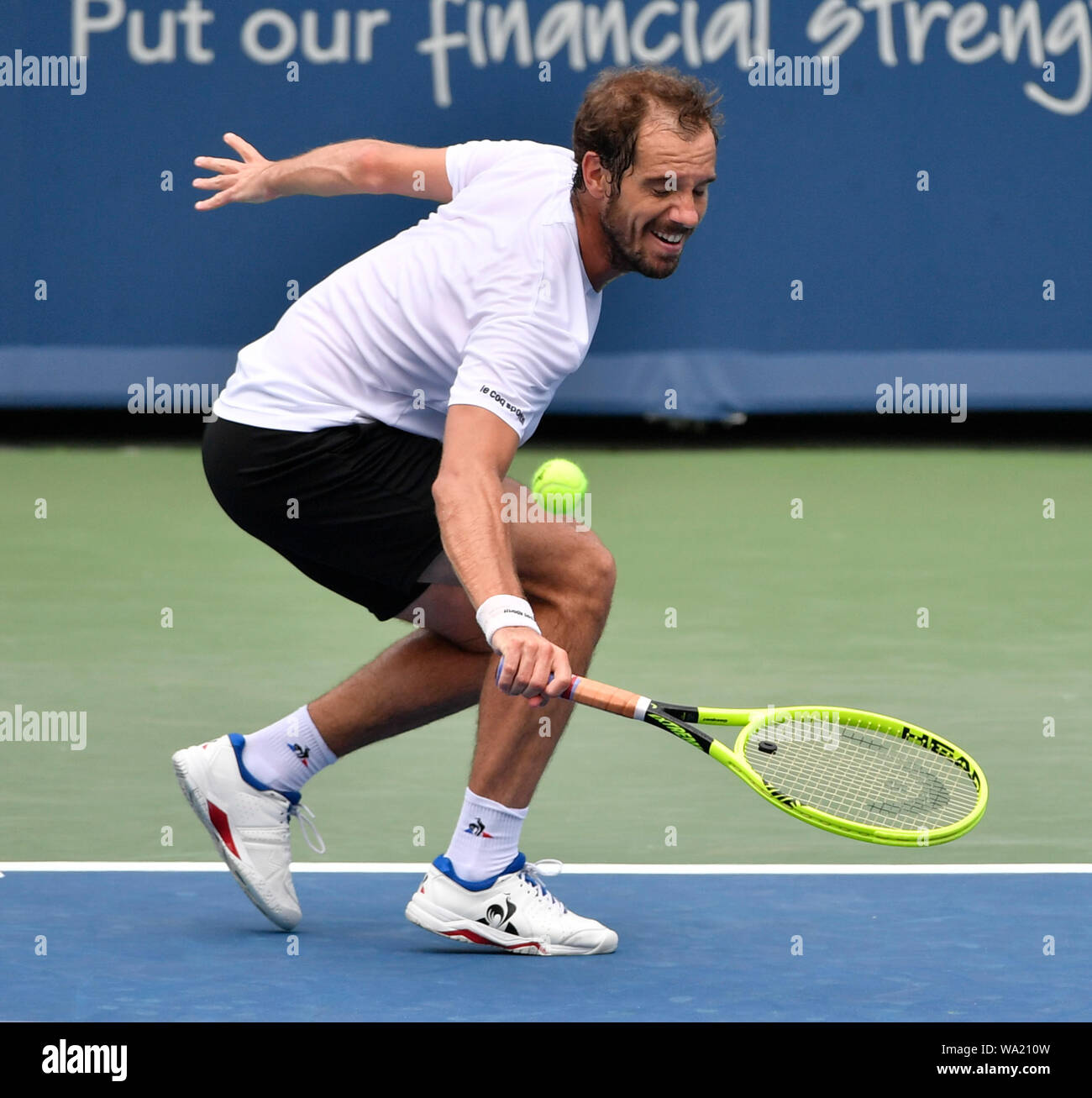 Richard Gasquet joue contre Roberto Bautista Agut à l'Ouest et le Sud de l'ouvrir en cours de lecture le 16 août 2019 au Lindner Family Tennis Center à Mason, en Ohio. © Ã' Tennisclix/Billman Leslie Banque D'Images