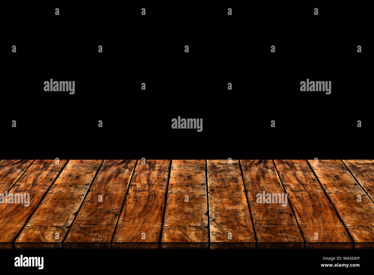 Table en bois vide isolé sur fond noir Banque D'Images